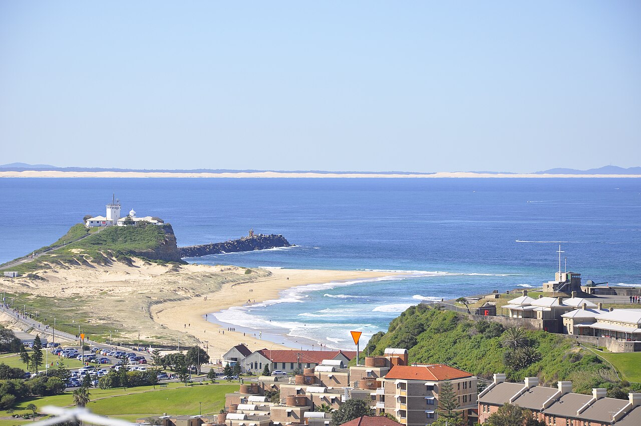Nobbys Beach and Nobbys Head Lighthouse in Newcastle